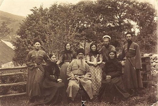 Какие народы России соперничают между собой