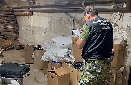 Бывший полицейский получил 3,5 года колонии по делу о хищении шести тонн метилового спирта со склада МВД