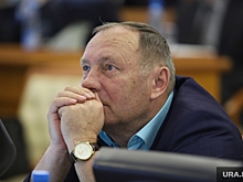 Курганский депутат Алейников подарил землякам в зоне СВО прибор ночного видения
