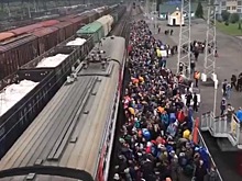 Власти Междуреченска объяснили давку в электричке во время пандемии