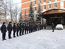 В УВД по ЮЗАО прошло возложение цветов к Памятнику погибших сотрудников ОВД в преддверии празднования 23 февраля