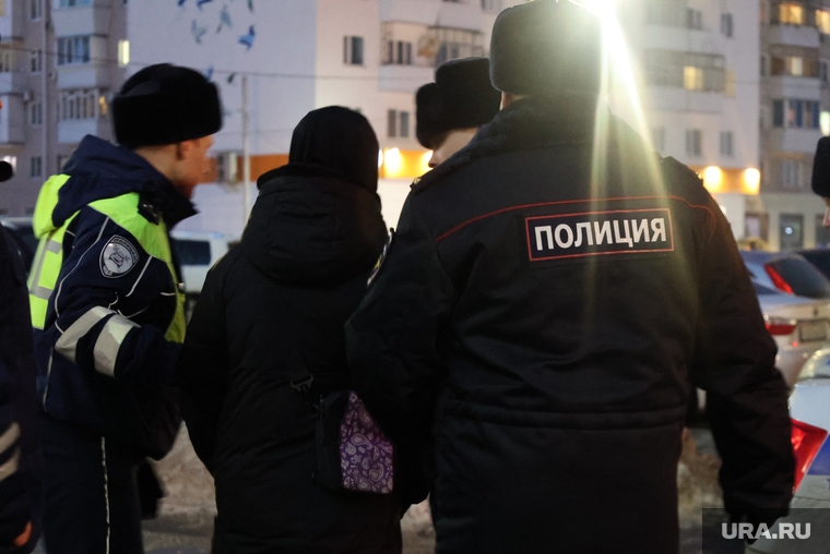 В Екатеринбурге задержали школьников, которые ограбили магазин