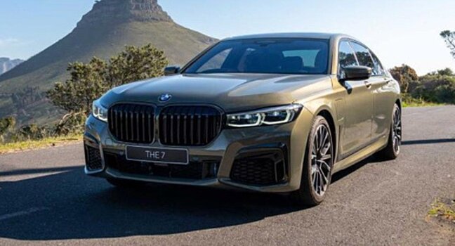 BMW 7 серии станет электрическим уже в следующем году