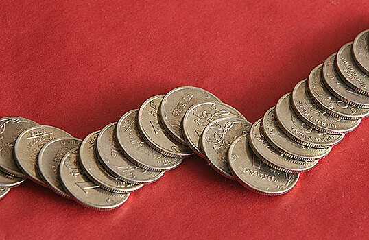 Валютная лихорадка: когда восстановится рубль?