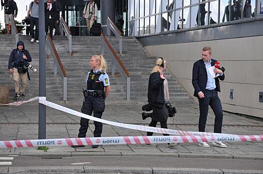 В Филадельфии во время салюта обстреляли район