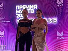 Карина Нигай похвасталась, что стала стилистом «самого крутого артиста»: «Лоу Роуч и Зендея, подвиньтесь»
