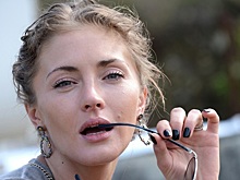 Увольнение из театра и критика СВО: куда пропала Анна Казючиц