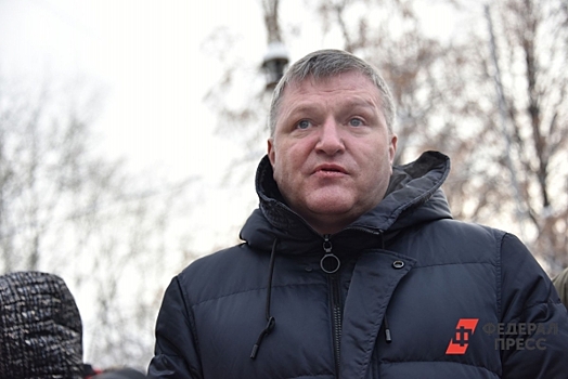 Вице-мэр Екатеринбурга назвал виновника разбитых дорог в городе