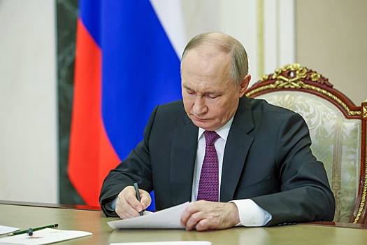 Путин поручил провести медобследование участников Великой Отечественной войны