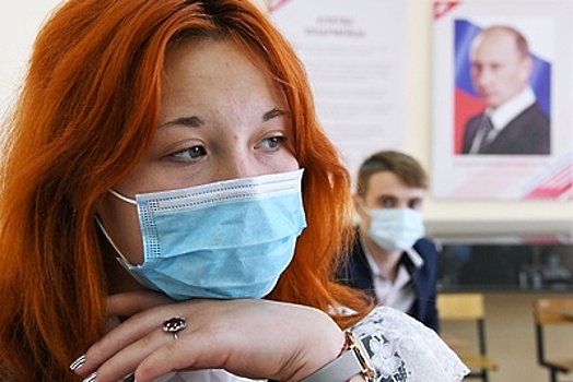 Около 300 студентов успешно сдали добровольный квалификационный экзамен в Москве