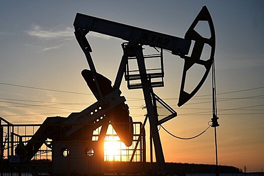 Минэнерго США повысило прогноз по цене нефти и ее добыче