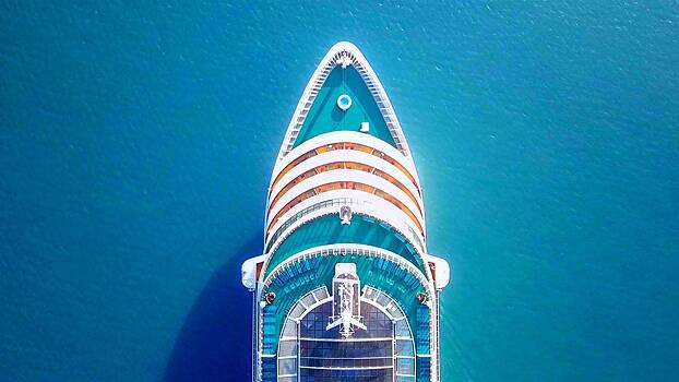 Больше «Титаника» в пять раз: лайнер «Икона морей» станет настоящим плавучим городом