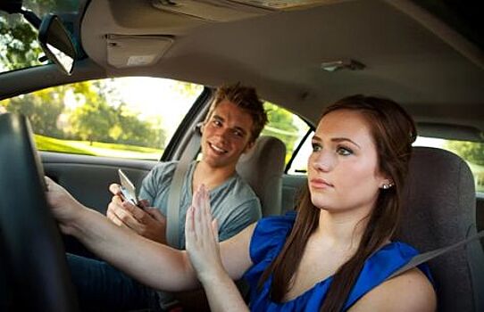 Что нельзя позволять делать пассажирам в вашей машине