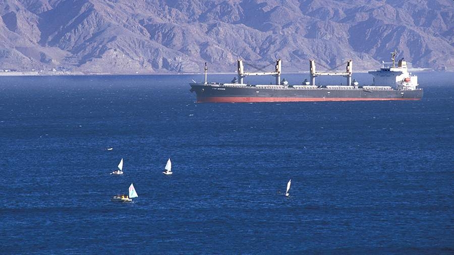 Атакованное у побережья Йемена судно затонуло в Красном море