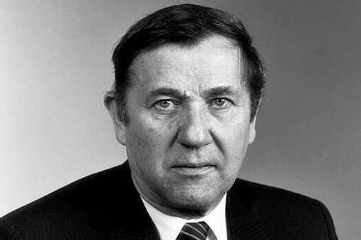Ночью умер бывший управляющий делами Совета министров СССР Михаил Шкабардня