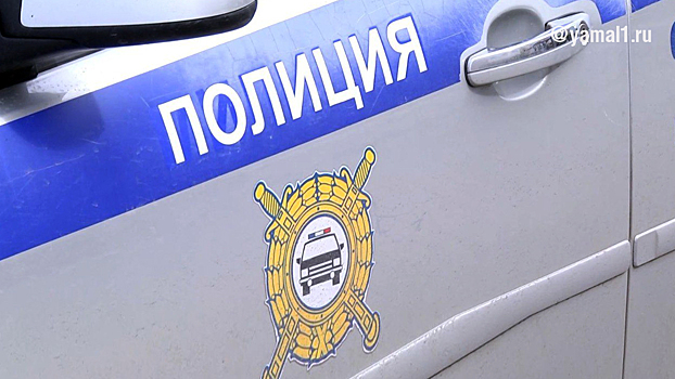 В Санкт-Петербурге иномарка влетела в витрину ресторана