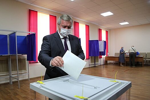На выборах губернатора Ростовской области лидирует Василий Голубев
