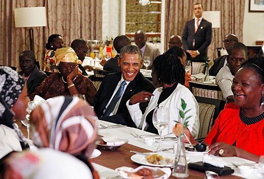 Обама поужинал с бабушкой в Кении