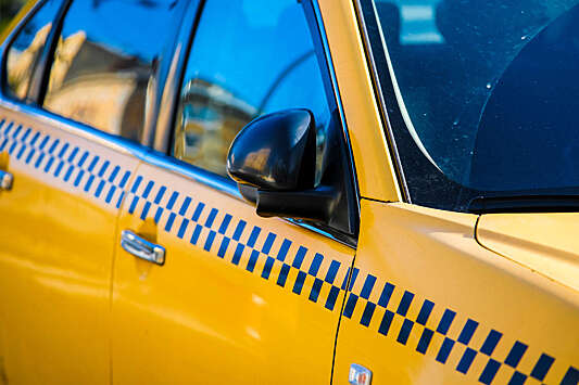 В России службы такси обяжут составлять рейтинги водителей