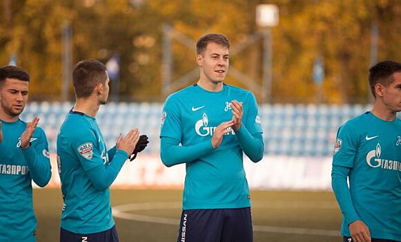 Защитник «Зенита» Карпов стал игроком «Крыльев Советов»