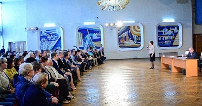 Власть встретилась с общественниками Гагаринского района Севастополя