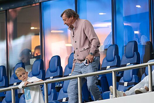 Юрий Сёмин поздравил Мурада Мусаева с чемпионством «Краснодара» в РПЛ