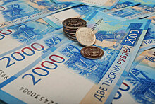 Средний курс евро со сроком расчетов "завтра" по итогам торгов на 19:00 мск составил 73,3376 руб.