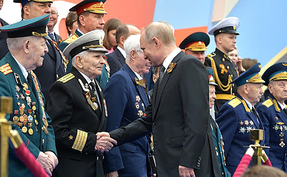 Карантин для ветеранов перед встречей с Путиным объяснили заботой об их здоровье