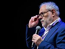 Хазин: Финансовые власти хотят оставить Россию в долларовой системе любой ценой