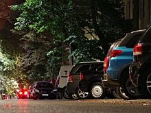 Мэрия избавляет омские дворы от незаконных блокираторов парковок