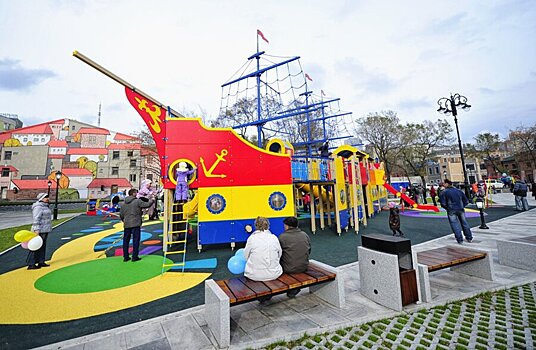 Детские площадки в Москве закрыли из-за коронавируса