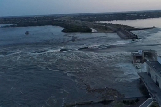 Зачем Киев упорно бьет по Каховской ГЭС