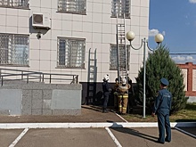 Выселковские спасатели отработали на учениях действия в случае пожара в здании полиции