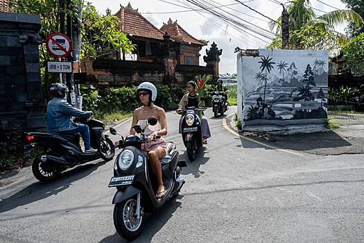 На Бали официально ввели ограничения по аренде мопедов для туристов