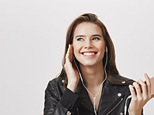 Специалист Степанов заявил о вреде долгого прослушивания музыки в наушниках для здоровья