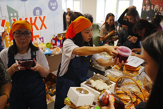 Глава Якутска Евгений Григорьев: В рамках осенней благотворительной ярмарки получилось собрать 680 тысяч рублей на поддержку бойцов СВО