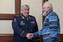 Начальник подмосковной полиции встретился с Михаилом Макаровым, который задержал подозреваемого в преступлении
