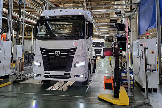 "КамАЗ" возобновляет производство грузовиков нового модельного ряда