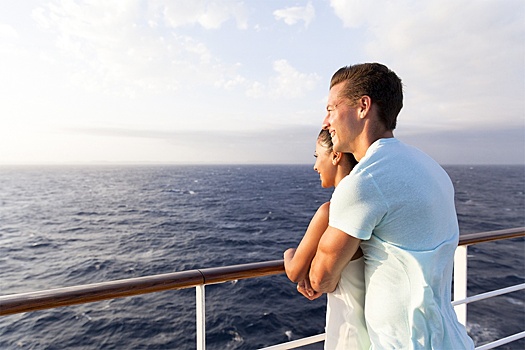 Пара из США продала свое имущество ради путешествия на круизном лайнере