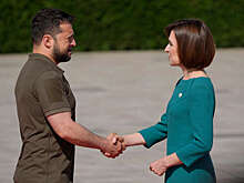 Зеленский поздравил Санду с успехом на парламентских выборах в Молдавии