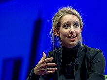 Основательницу стартапа Theranos признали виновной в обмане инвесторов. Ей грозит 20 лет тюрьмы