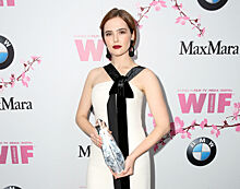 Зои Дойч и другие актрисы на The Women in Film Max Mara Face of the Future Award