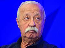 «Следует прислушиваться к организму»: врач оценил аскетичный образ жизни Якубовича