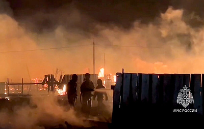 В окрестностях Улан-Удэ огонь охватил 20 домов и хозпостроек
