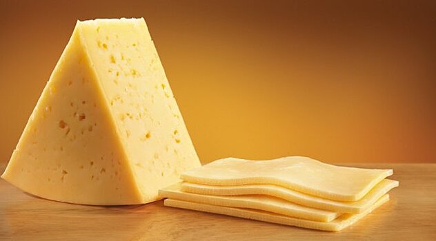 Ученые рассказали об опасности сыров