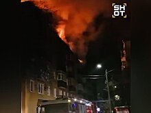 Кровля жилого дома загорелась в Оренбурге