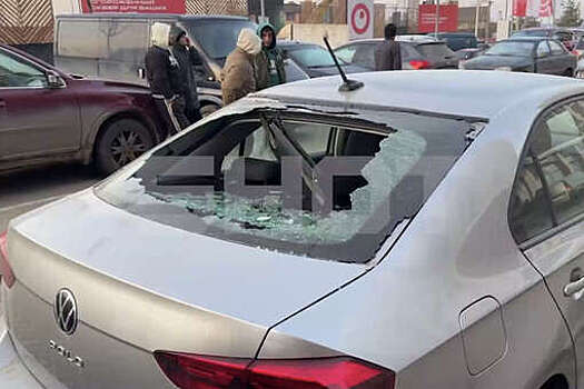 В Подмосковье на видео сняли разбитые после атаки БПЛА автомобили