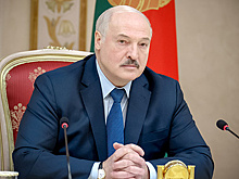 Лукашенко заявил, что США показали Зеленскому его место