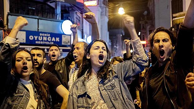 Эрдоган рискует восстановить против себя пол-Стамбула