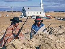 Как индейцы захватили город в США и два месяца сдерживали осаду ФБР